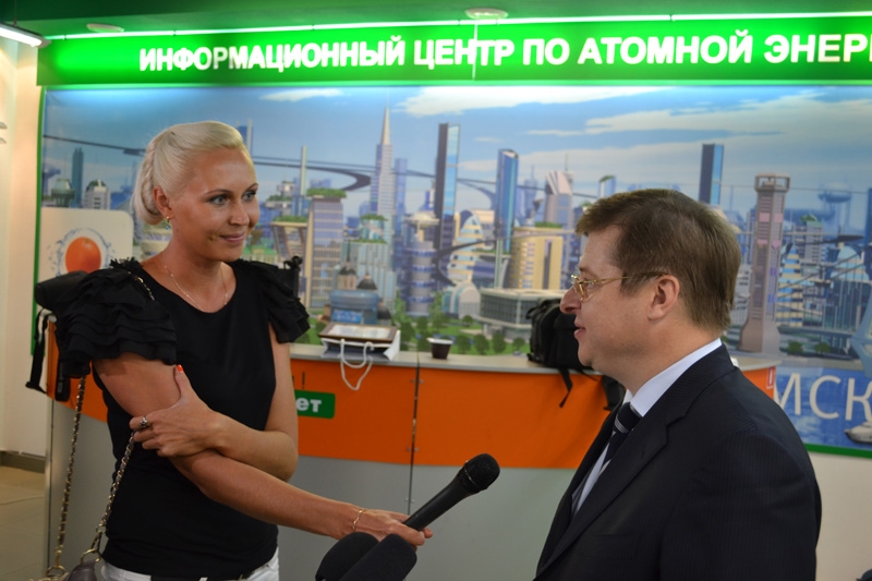 Фото к Открытие виртуальной мультимедийной выставки «Московский Кремль»