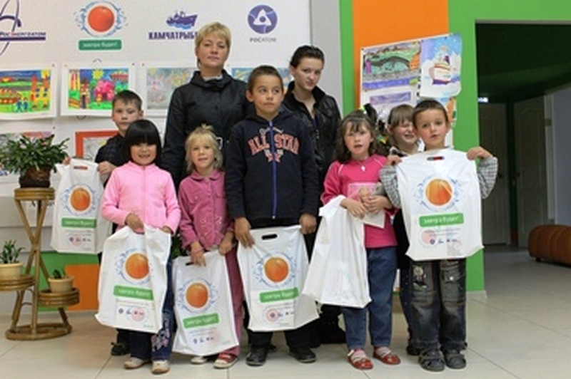 Фото к Воспитанники  детского дома в Петропавловске-Камчатском  побывали в гостях у информцентра по атомной энергии