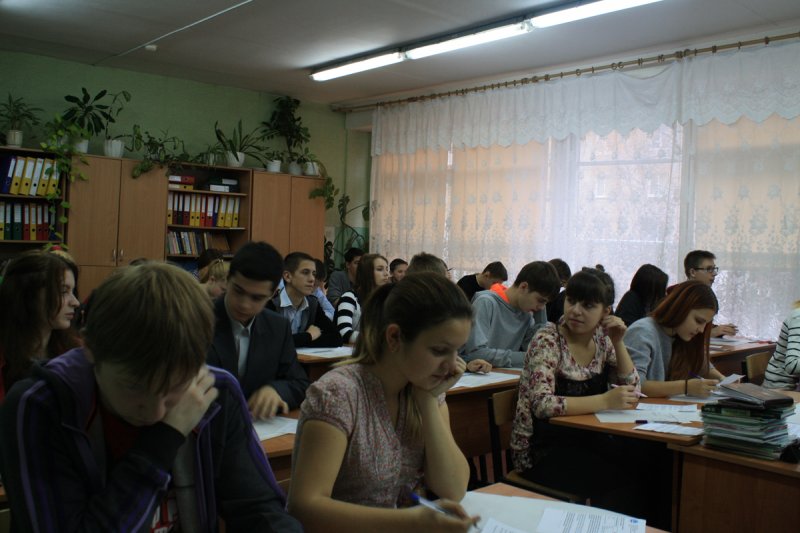 Фото к Более 200 школьников Калининградской области приняли участие в Олимпиаде Росатома