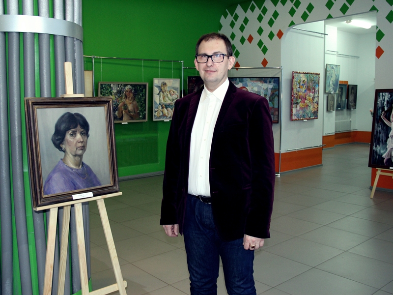 Фото к Выставка ульяновских художников открылась в информационном центре по атомной энергии