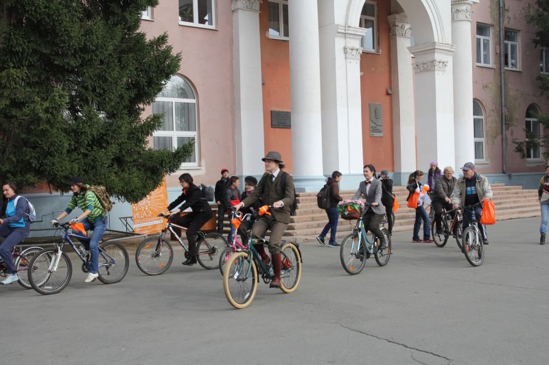 Фото к Участники  «Атомного велопробега» в 12 российских городах убедились: радиация в норме