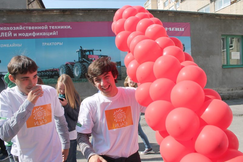 Фото к Более 100 молодых людей в Ростове-на-Дону дали «зеленый свет» пуск третьего энергоблока Ростовской АЭС