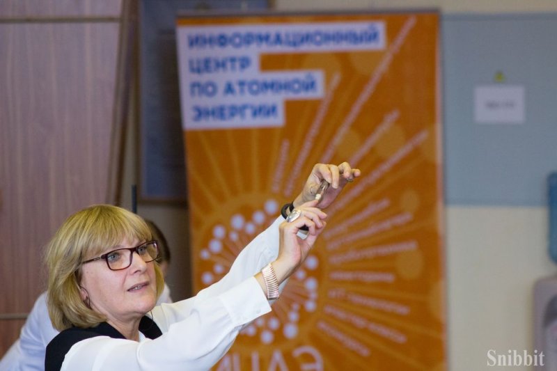 Фото к «Мотивируйте через исследования!»: во Владимире прошла серия встреч Любови Стрельниковой и Генриха Эрлиха со студентами, школьниками и педагогами
