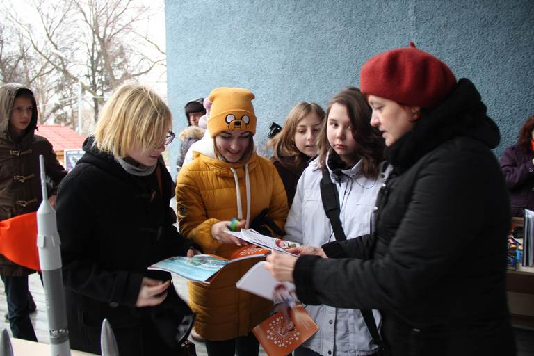 Фото к «Космический марафон»: более 1500 человек стали участниками мероприятий ИЦАЭ в канун празднования Дня космонавтики