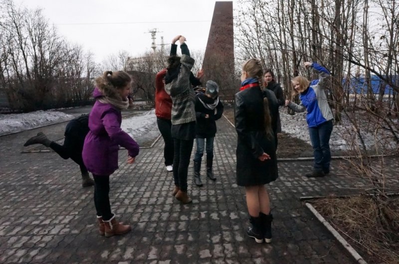 Фото к «Каждый человек — художник»: в ИЦАЭ Мурманска художники из разных стран мира поделились творческими идеями в рамках проекта «Хоумстей»