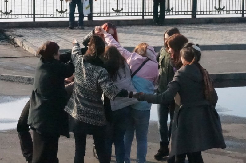 Фото к «Каждый человек — художник»: в ИЦАЭ Мурманска художники из разных стран мира поделились творческими идеями в рамках проекта «Хоумстей»