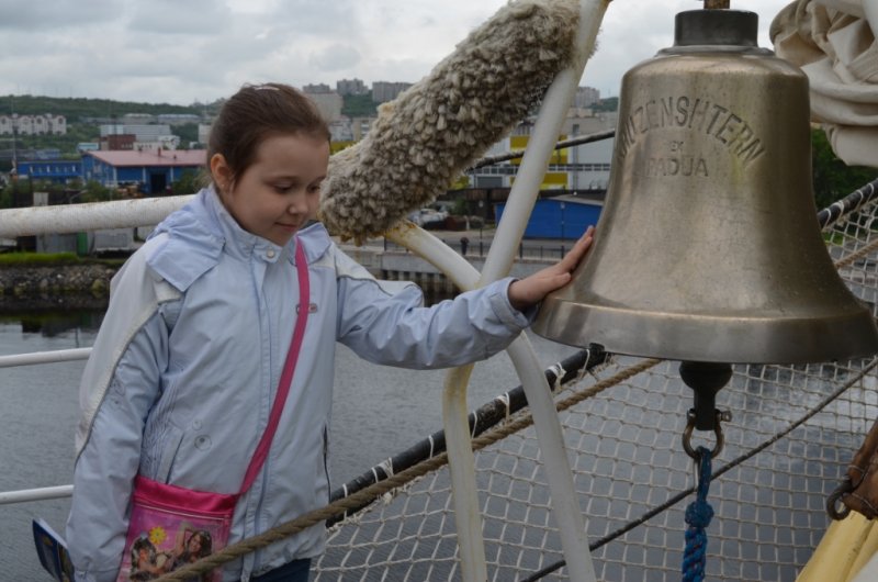 Фото к Знакомство с Крузенштерном: в Мурманск прибыл легендарный барк