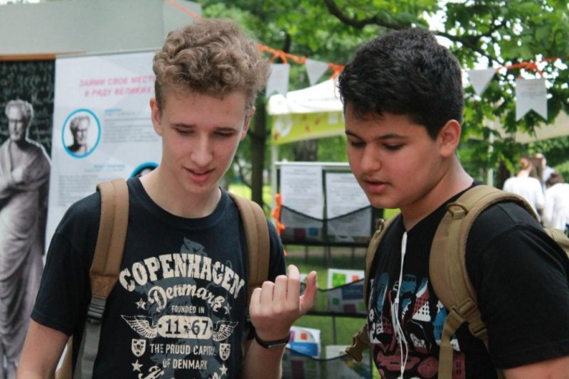 Фото к #Не_распадайтесь: в Петербурге прошел научный фестиваль  «Geek Picnic»