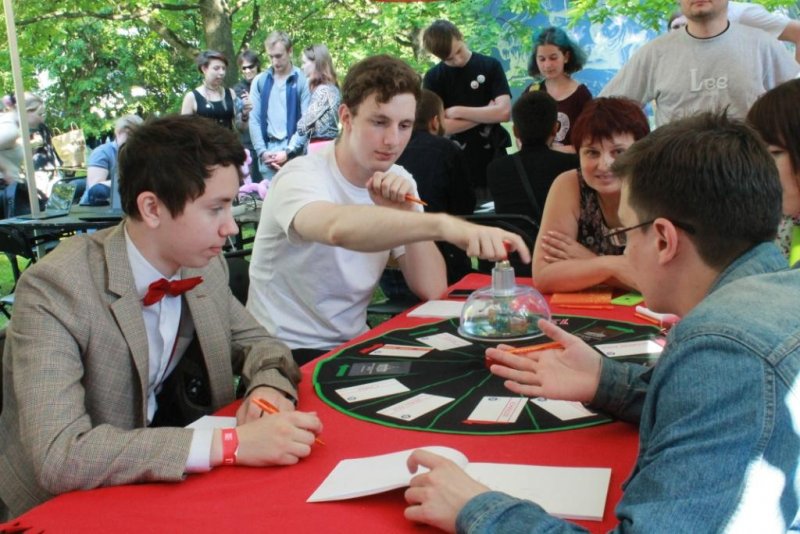 Фото к #Не_распадайтесь: в Петербурге прошел научный фестиваль  «Geek Picnic»