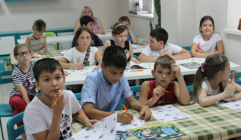 Фото к Ростовские школьники выяснили, почему плачут дельфины и зачем зайцу длинные уши 