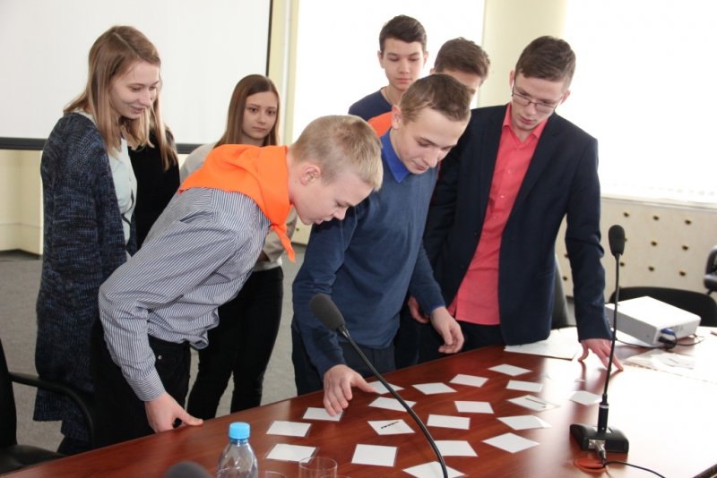 Фото к Минские школьники выбирали свою дорогу на профессиональном перекрестке