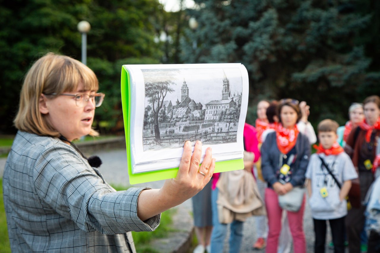 На «Научной прогулке» калининградцы познакомились с историей университета